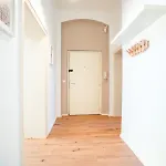 2 Bedroom - Terrasse - Wifi - Kaffee - Zentral - Ruhig - Business Apartmán