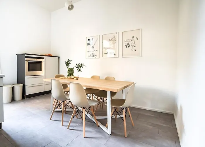 Apartament 2 Bedroom - Terrasse - Wifi - Kaffee - Zentral - Ruhig - Business *