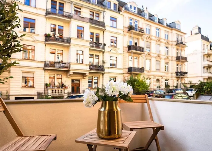 2 Bedroom - Terrasse - Wifi - Kaffee - Zentral - Ruhig - Business