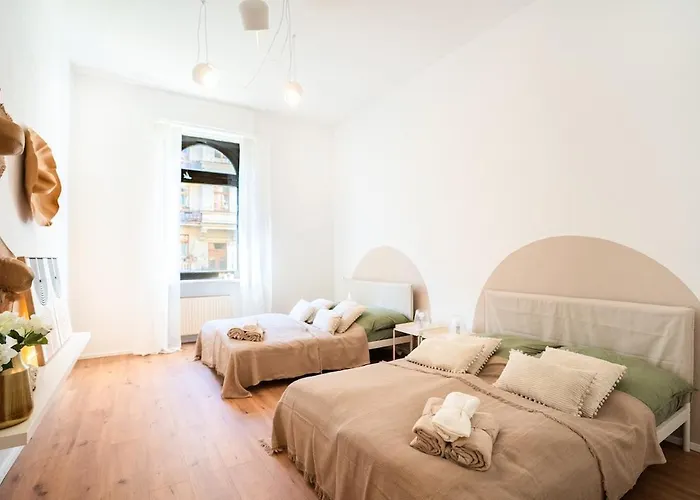 2 Bedroom - Terrasse - Wifi - Kaffee - Zentral - Ruhig - Business Apartament *