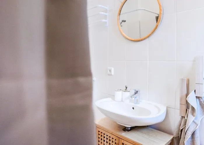 2 Bedroom - Terrasse - Wifi - Kaffee - Zentral - Ruhig - Business Apartament Wiesbaden